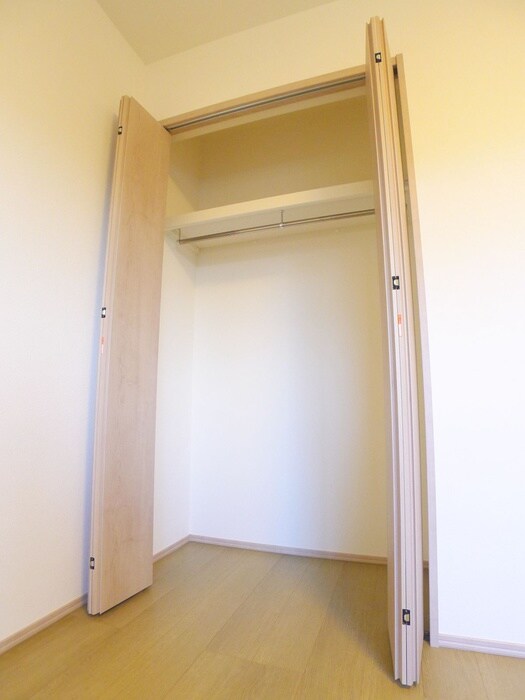 物件内観写真15　(収納)