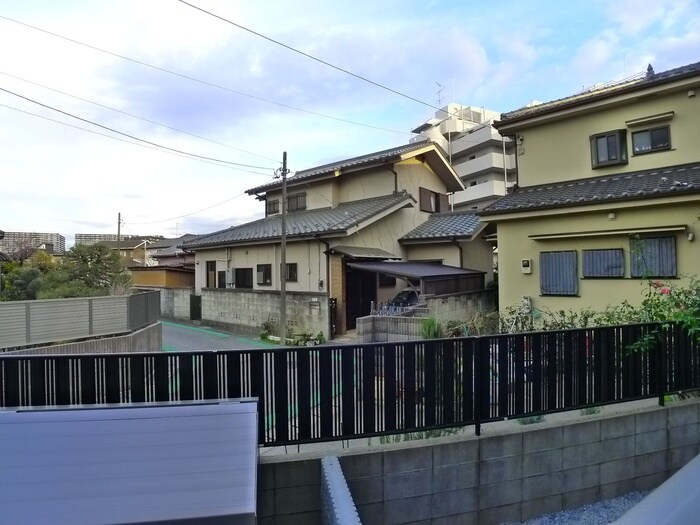 物件内観写真22　(室内からの展望)