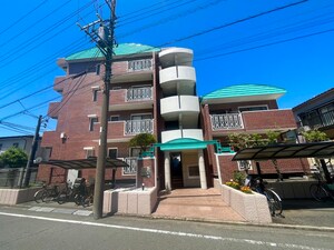 ガ－デンハウス参番館外観写真