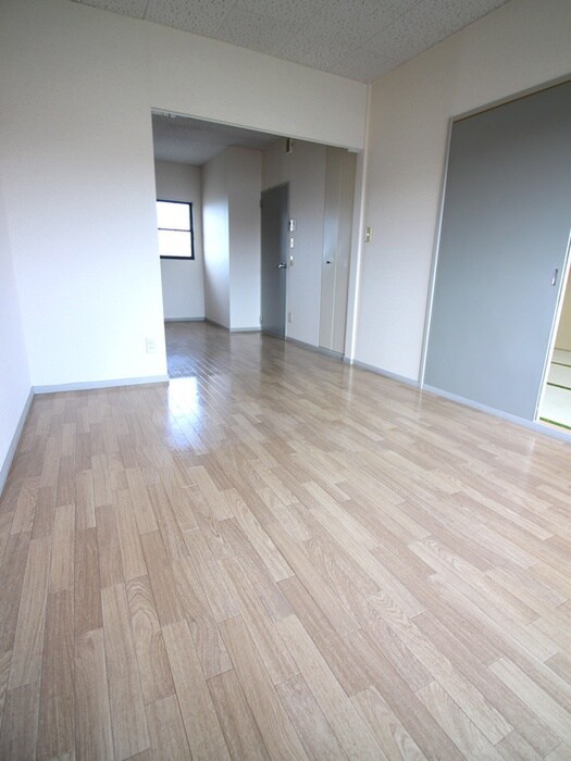 物件内観写真19　(居室)