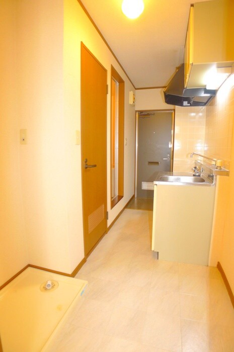 物件内観写真17　(廊下)