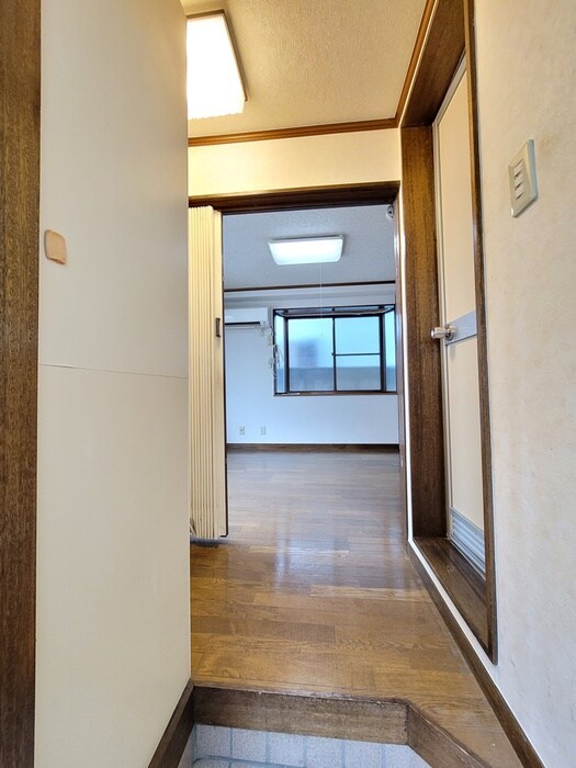 物件内観写真15　(廊下)