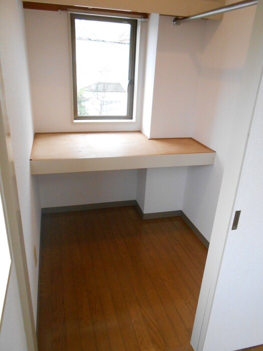 物件内観写真8　(収納)