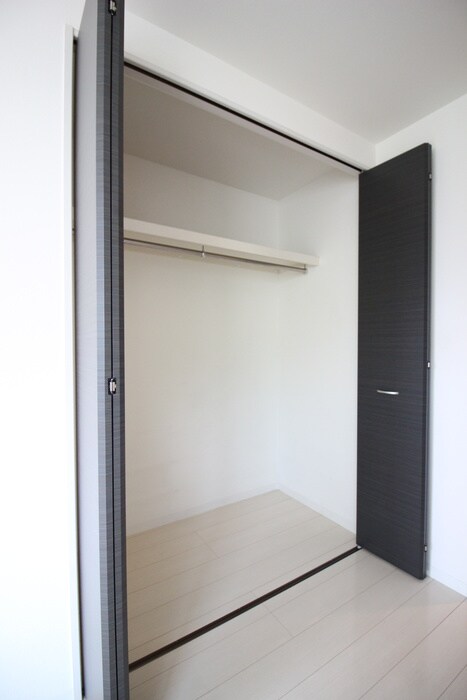 物件内観写真6　(収納)