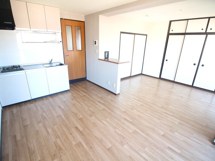 物件内観写真8　(居室)