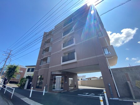 ＶＩＰ伊勢原外観写真