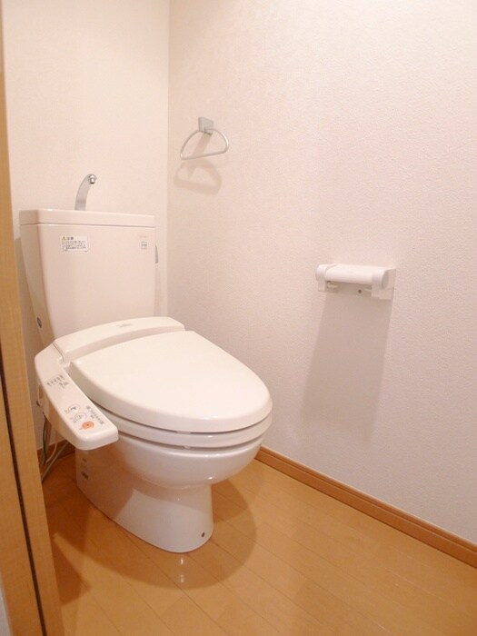 物件内観写真12　(トイレ)