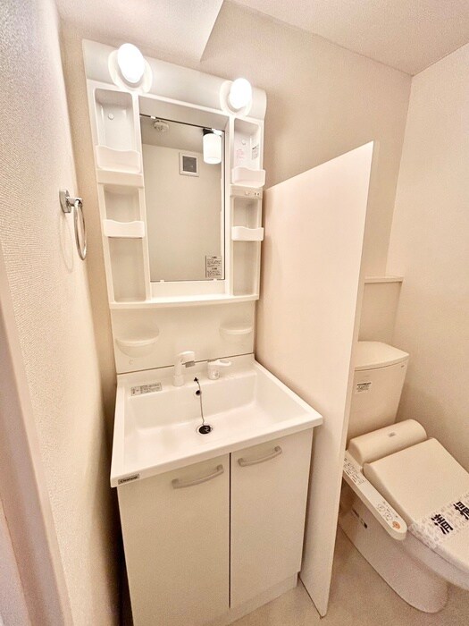 物件内観写真12　(洗面)