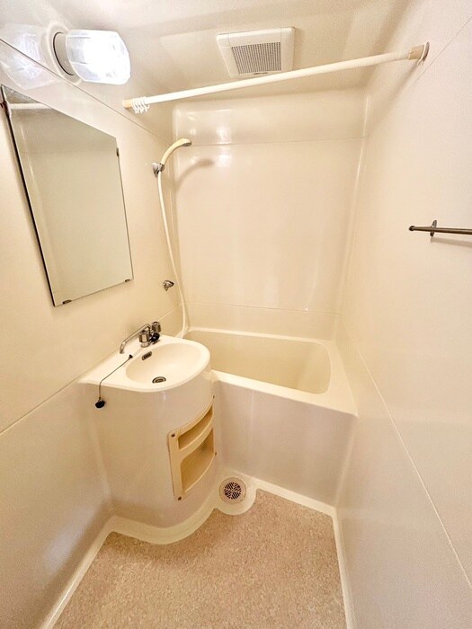 物件内観写真13　(バス／シャワールーム等)