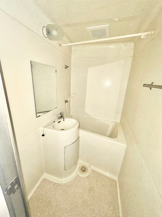 物件内観写真13　(バス／シャワールーム等)