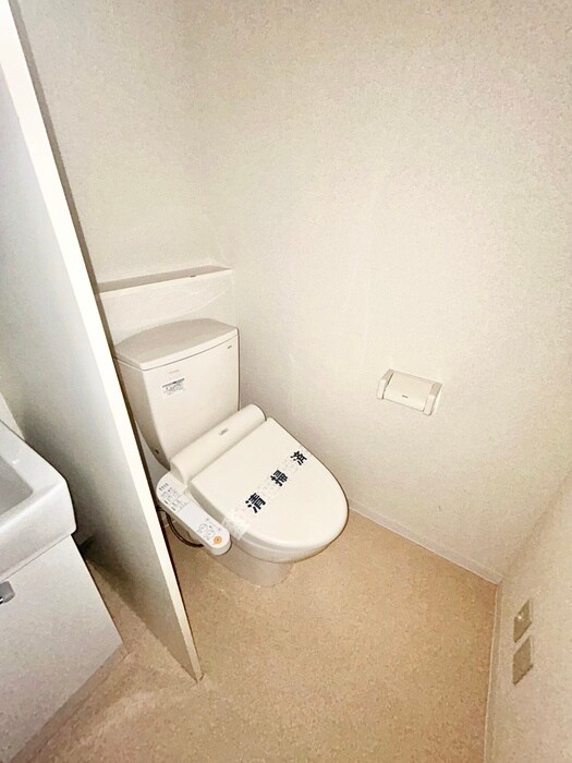 物件内観写真14　(トイレ)