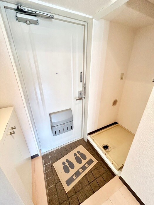 物件内観写真19　(玄関)