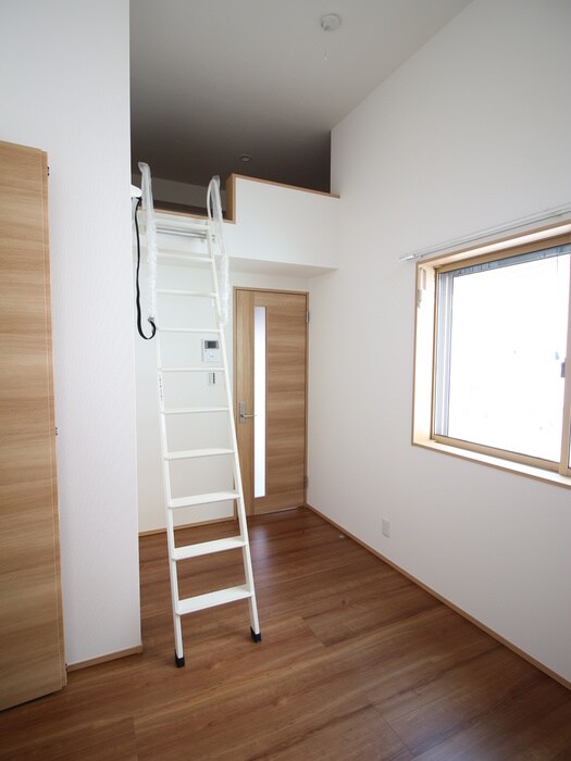 物件内観写真7　(居室)