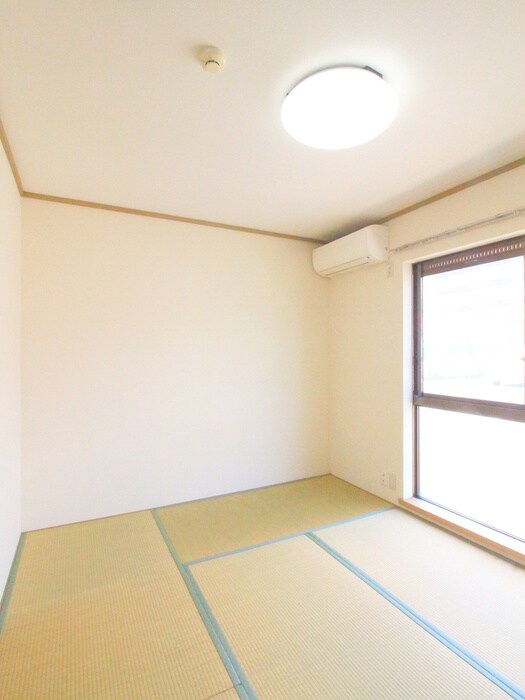 物件内観写真13　(居室)