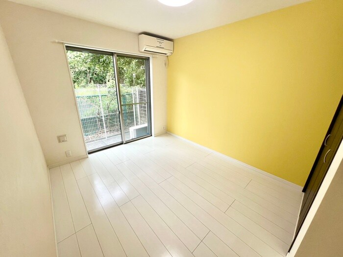 物件内観写真8　(居室)