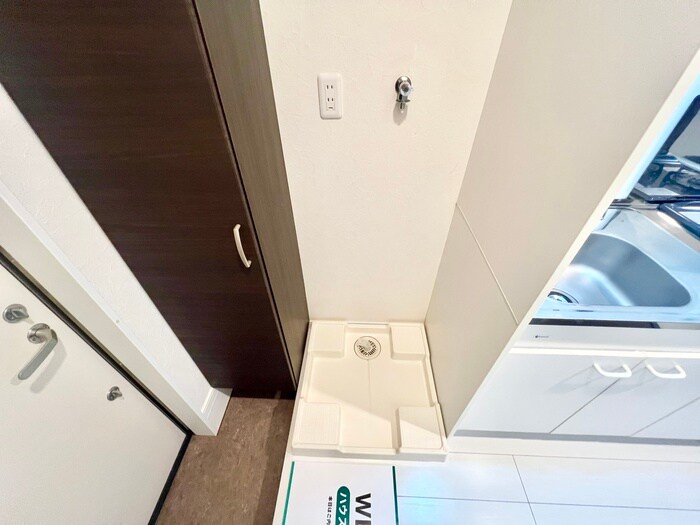 物件内観写真17　(洗濯機置場)