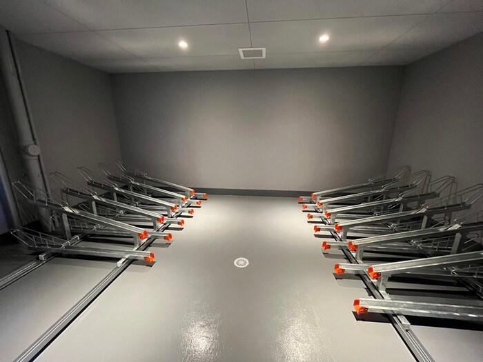 物件外観写真4　(駐輪場)