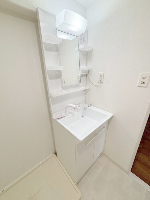 物件内観写真13　(洗面)