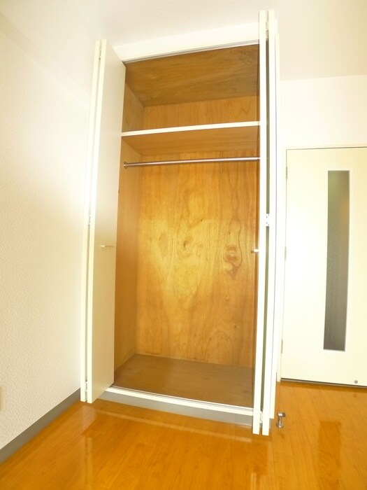 物件内観写真8　(収納)