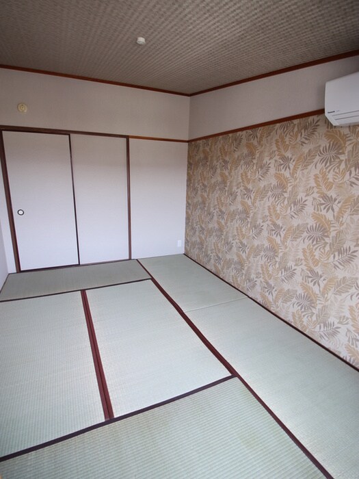 物件内観写真9　(居室)