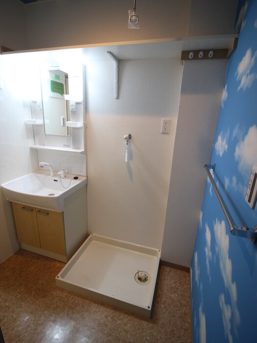 物件内観写真20　(洗濯機置場)