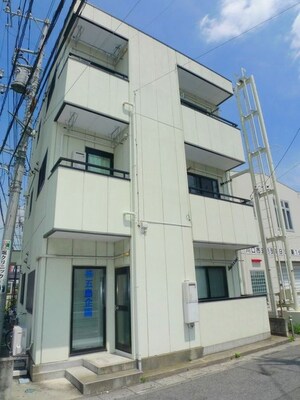 エーエムエム外観写真