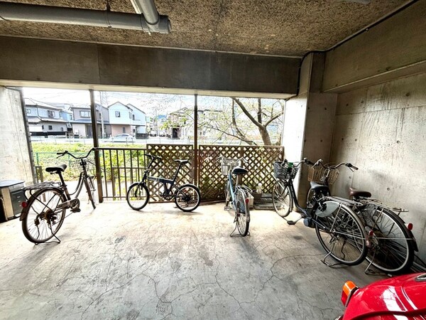 駐輪場