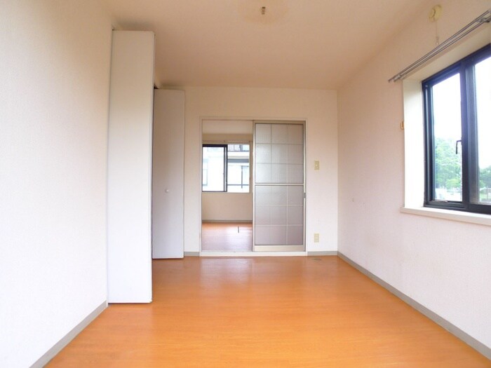 物件内観写真13　(居室)