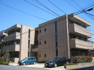 リヴァ－ジュ外観写真