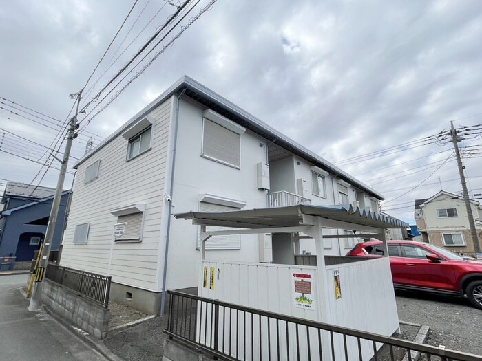 シャトル　ホワイトの外観写真