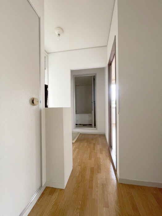 物件内観写真17　(廊下)