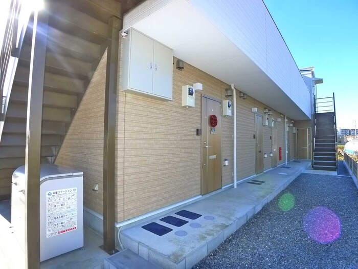 物件外観写真5　(エントランス部分)