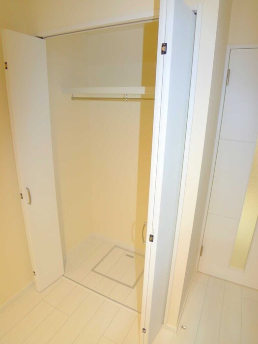 物件内観写真11　(収納)