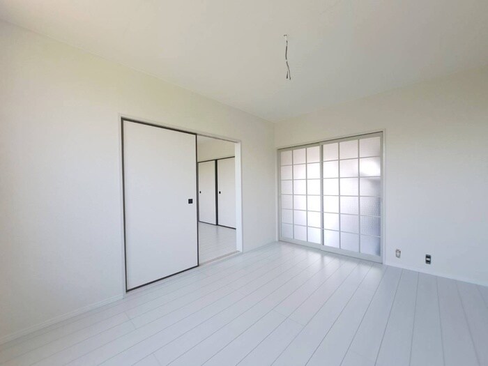 物件内観写真8　(居室)