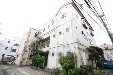 ロ－ヤルハイツ外観写真