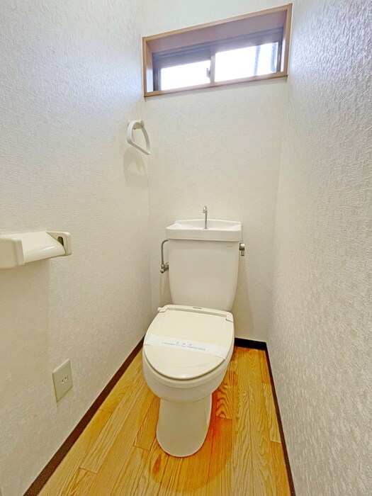 物件内観写真11　(トイレ)