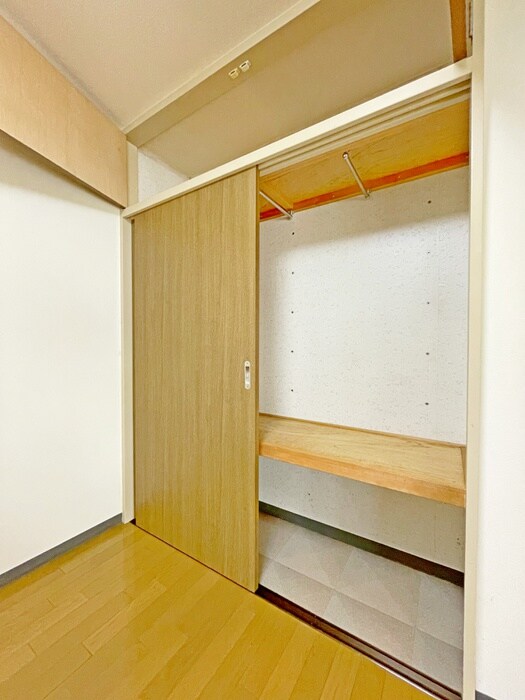 物件内観写真13　(収納)