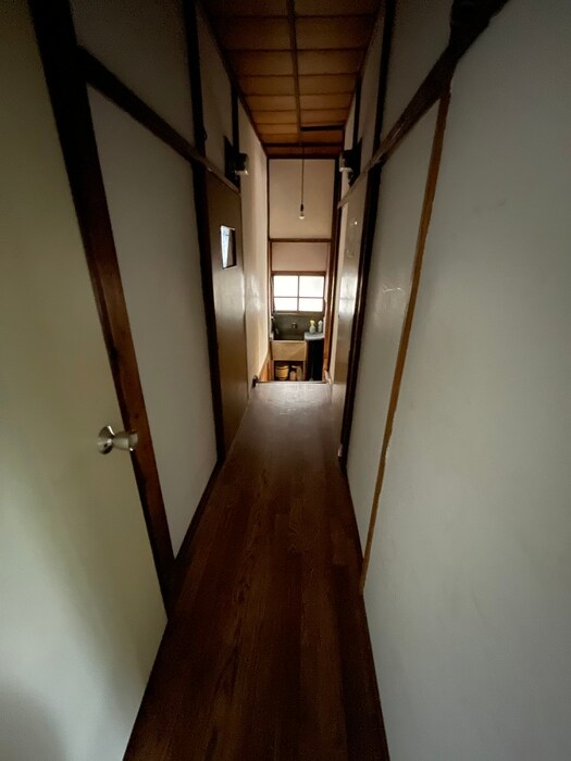 物件内観写真20　(廊下)