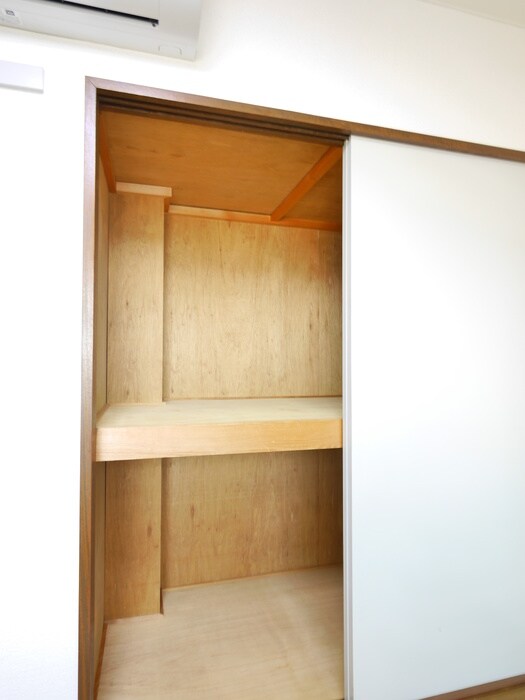 物件内観写真10　(収納)