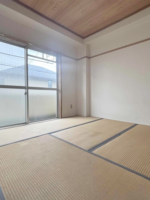 物件内観写真6　(居室)