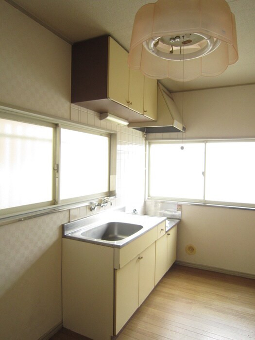 物件内観写真3　(キッチン)