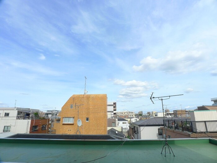 物件内観写真16　(室内からの展望)