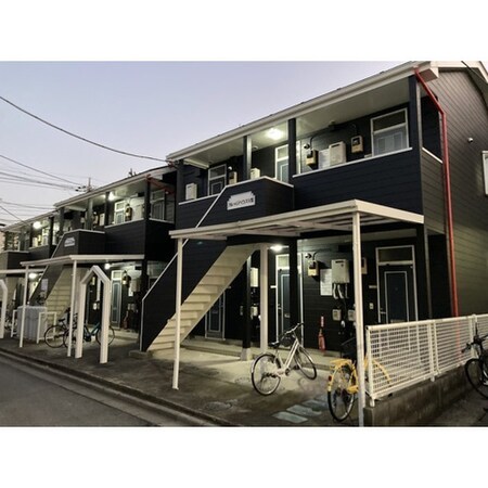 ｶﾚｯｼﾞﾊｳｽ8外観写真