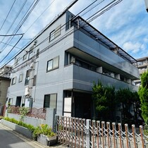 ドムス松宮Ａ棟の外観写真