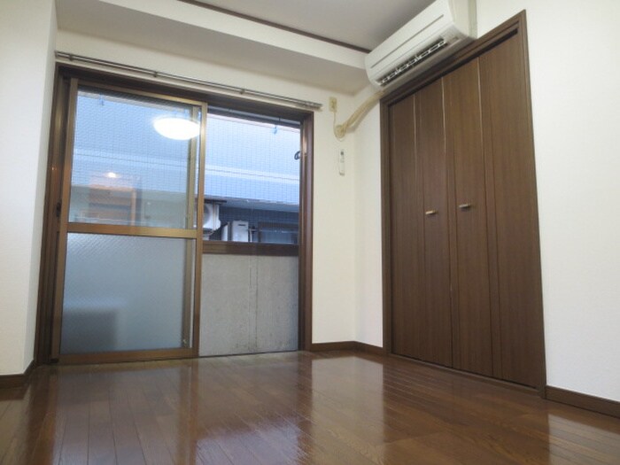 物件内観写真22　(居室)