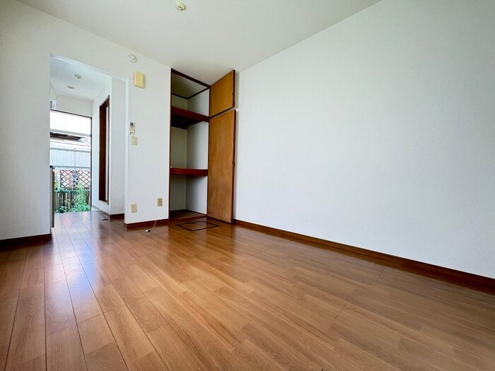 物件内観写真10　(居室)