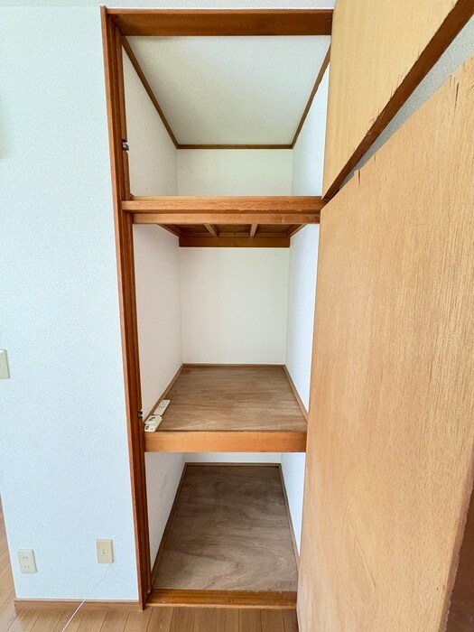 物件内観写真11　(収納)