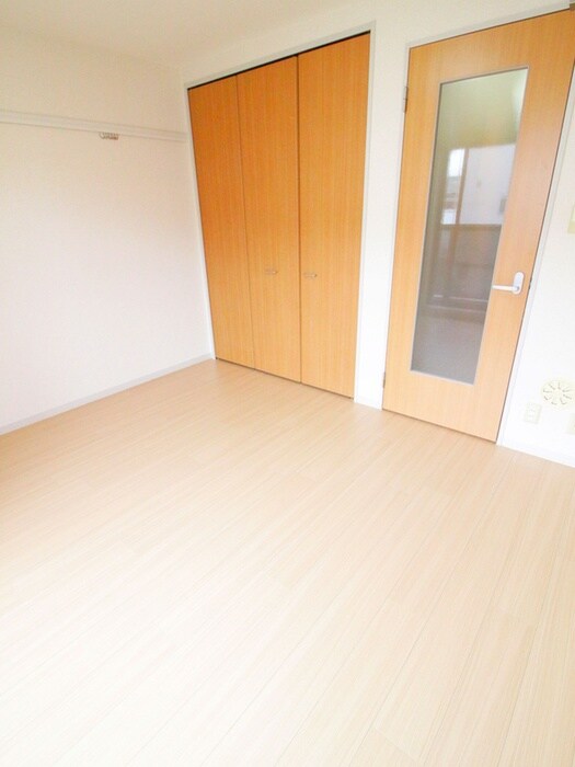 物件内観写真6　(居室)