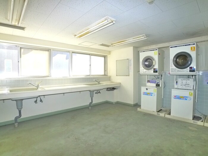 物件外観写真6　(建物設備)