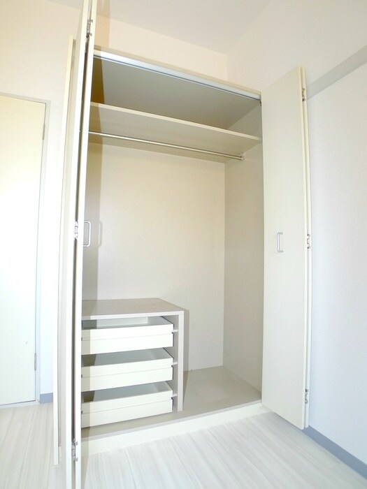 物件内観写真11　(収納)